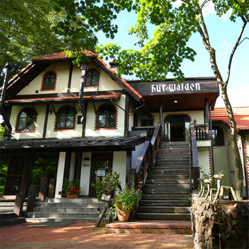 フォトジェニックな萌木の村に佇む美しいホテルで優雅な気分に3484898