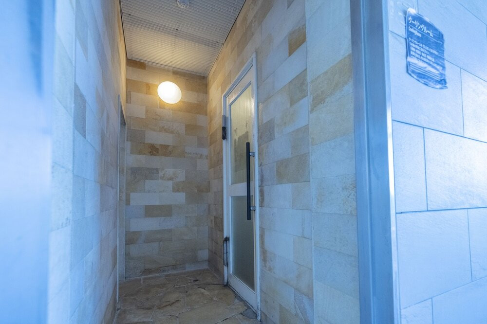 男性大浴場 ドライサウナとクーリングルーム