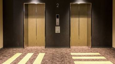 エレベーター / 1