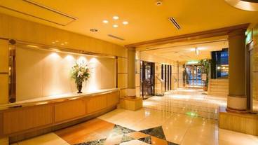 内部エントランス / 2