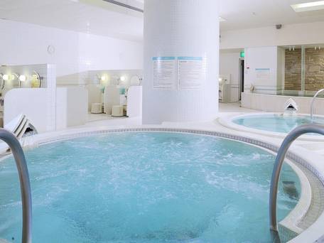 ホテルエミシア札幌 / 2