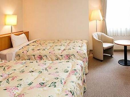 熱田の杜ホテル深翠苑（しんすいえん） / 1