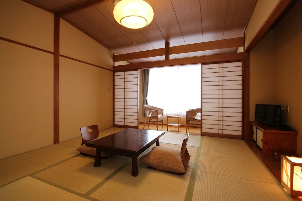 日の出と自然食に元気をもらえる。全7室のオーシャンビューの宿4238201