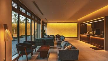 ロビーラウンジ / 9