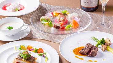 食事・飲み物 / 6