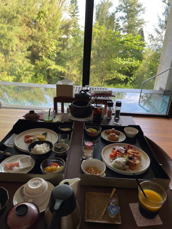 お部屋でいただける朝食 / 2