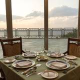 夕食は海を見ながら
創作フレンチを
 / 1