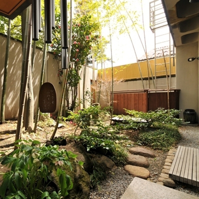 菊風呂から見える坪庭