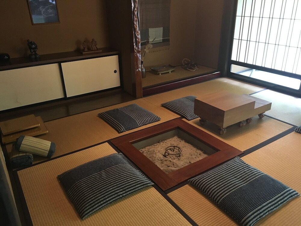 ロビーラウンジ