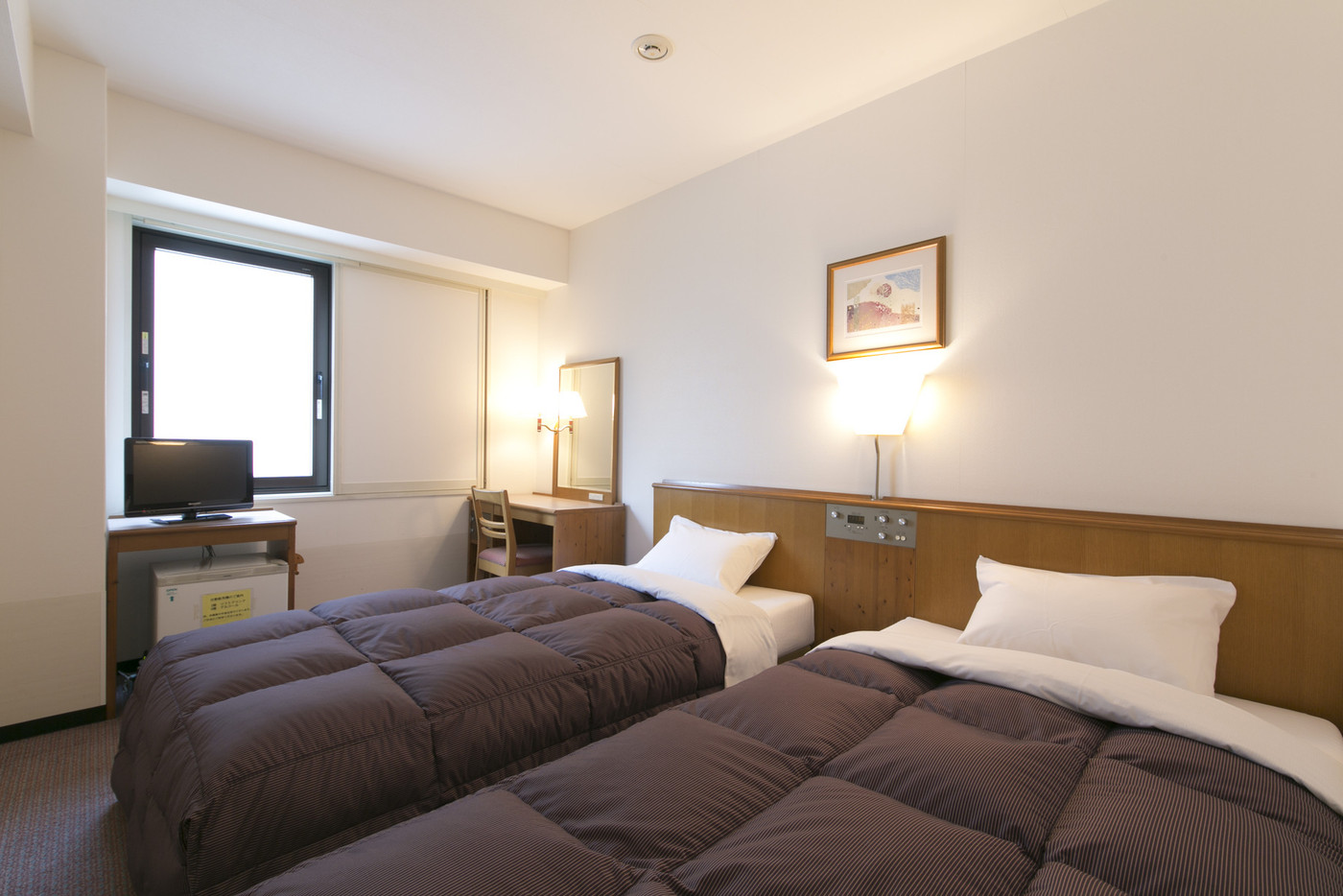 ゆったりとした客室3948050