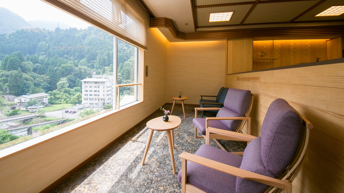 貸切露天風呂や貸切岩盤浴で癒される、木のぬくもり感じる温泉宿3956366