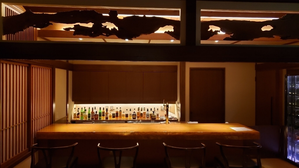 Bar「タンノイ」