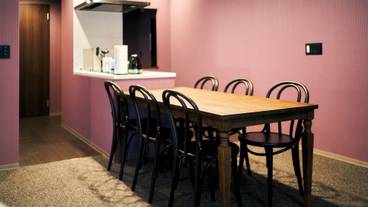 客室内のダイニングエリア / 36