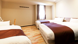 デラックスツインプラスルーム（5名様利用時ソファベッド利用可）