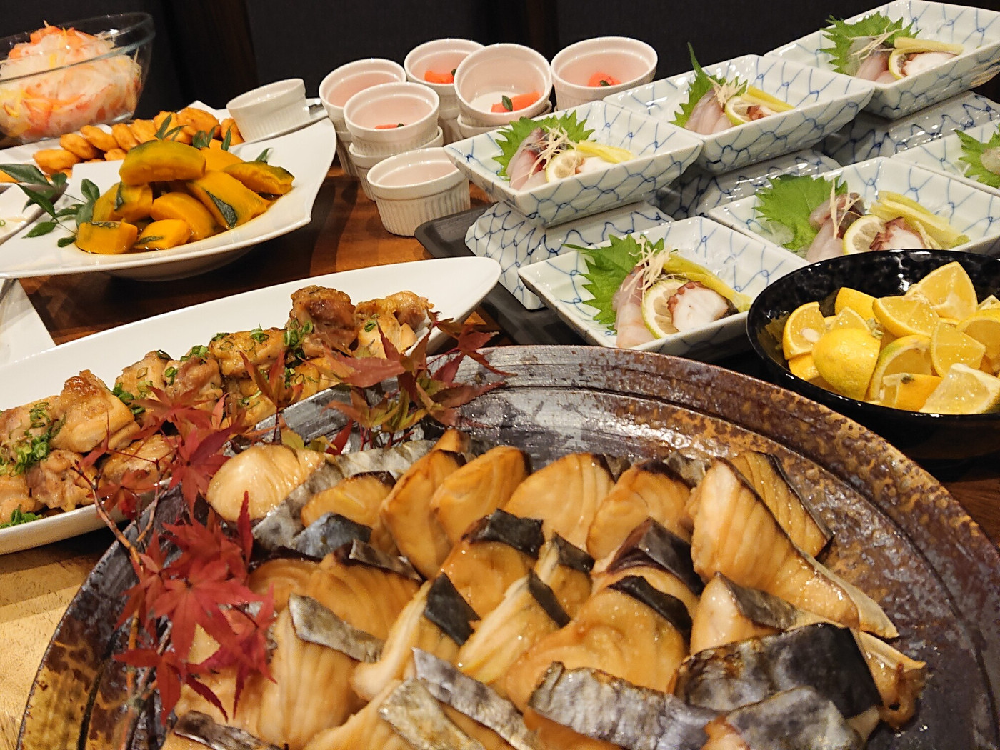 地元食材を使ったメニューからデザートまでそろう朝食3463320