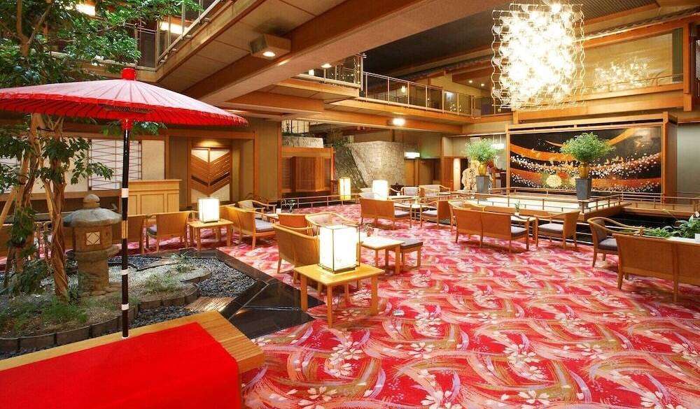 ロビーラウンジ「胡蝶」 / 1