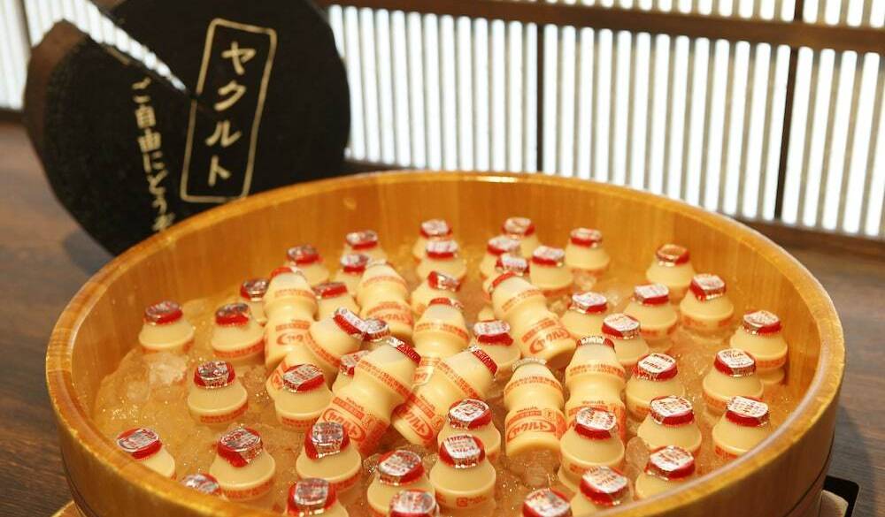 客室露天でまったり
名物「夜鳴きそば」も楽しんで / 4