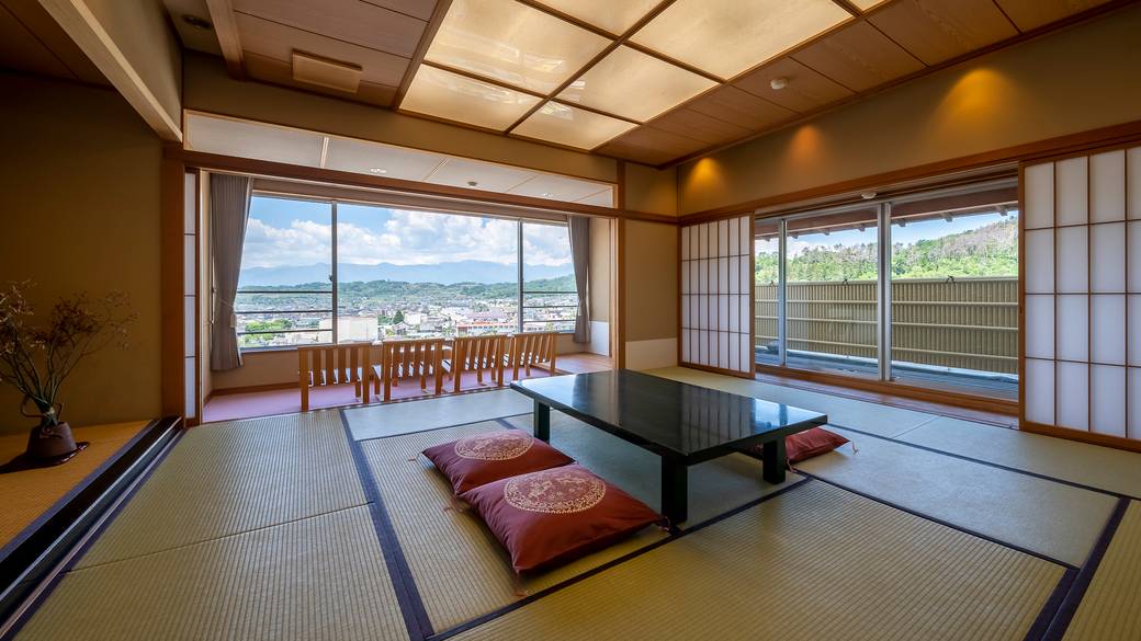 露天風呂付和室 12.5畳 / 1