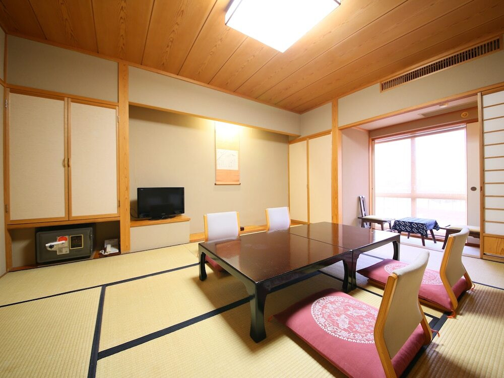 老舗宿で楽しむ！2種類のサウナ付きプライベートスパに感激3994511