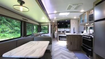 リビング エリア / 7