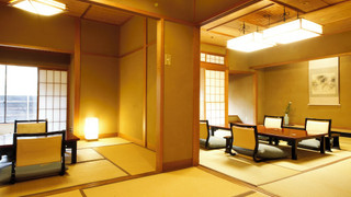 本館『準特別室』和室14.5畳+6畳+坪庭