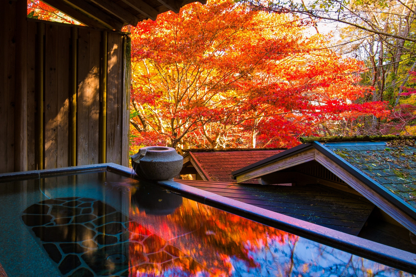 渓流の音や鳥のさえずりをBGMに♪貸切露天風呂を満喫できる宿3983323
