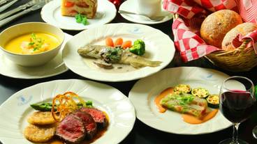 食事・飲み物 / 16