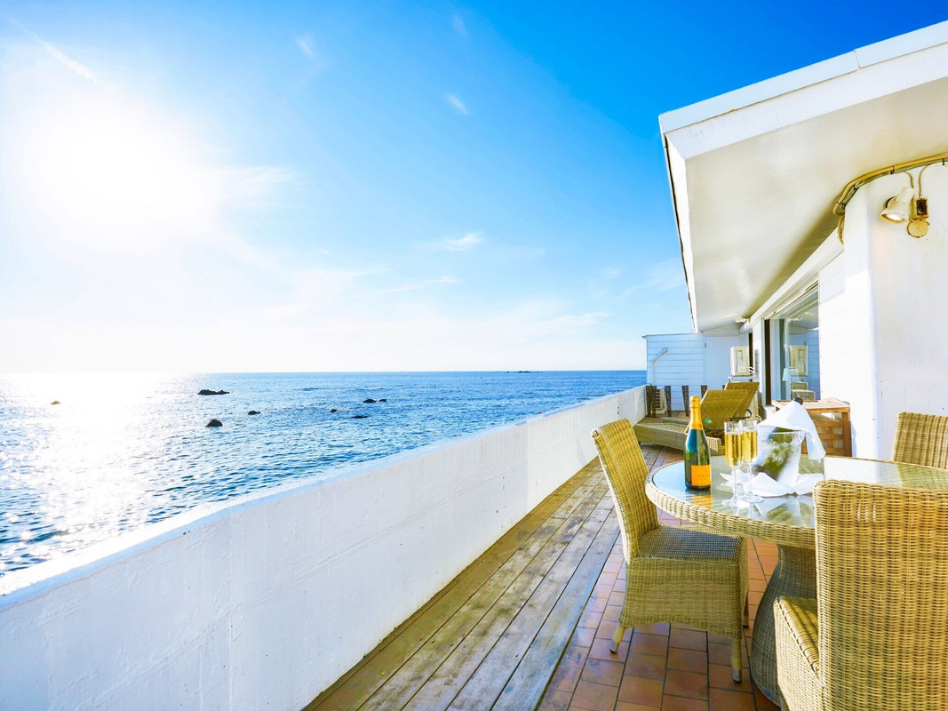 HAYAMA Funny House(ハヤマ ファニー ハウス) / 1