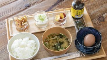 食事・飲み物 / 1