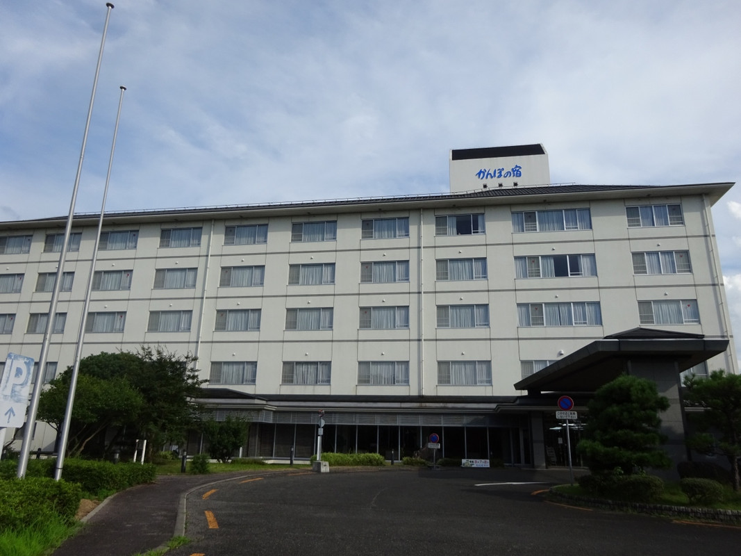 駐車場から見た感じより中は広く感じました。