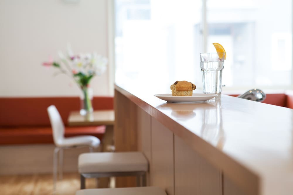 客室内のダイニングエリア