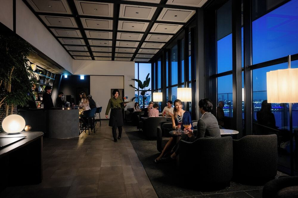 ロビーラウンジ