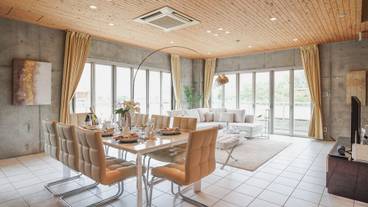 客室内のダイニングエリア / 22