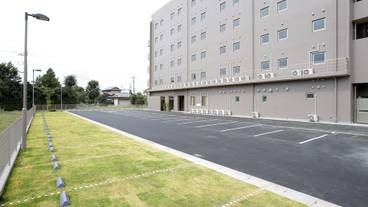 施設の敷地 / 33