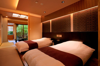 霧島連峰に抱かれたアットホームな古民家風の温泉宿3571826