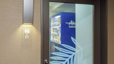 施設内の設備 / 13