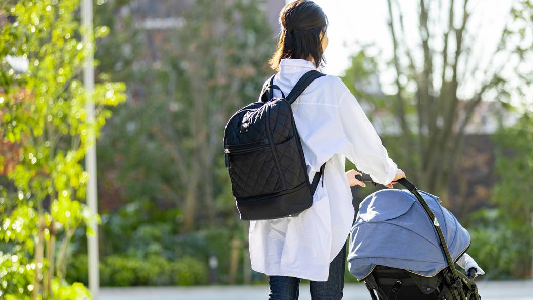 「御成門駅」に到着
歩いてすぐのホテルへ / 3