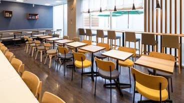 朝食スペース / 9