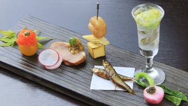 食事・飲み物 / 7