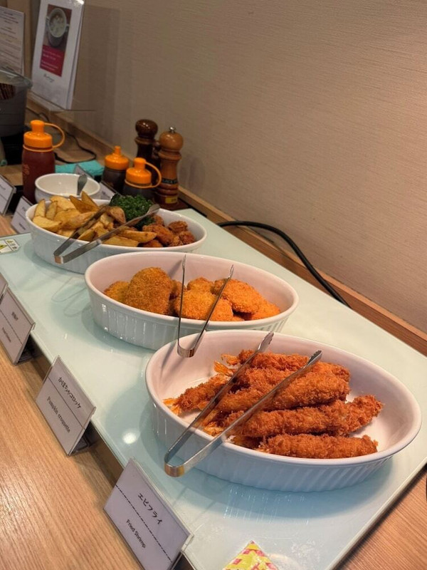 朝食ビュッフェ