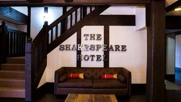 ロビーラウンジ / 4