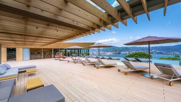 インフィニティ プール / 24