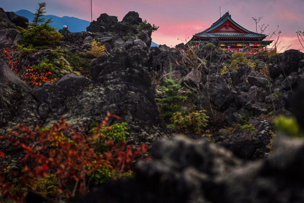 おすすめ観光地♪溶岩が生んだ奇岩の絶景スポット「鬼押出し園」3521614