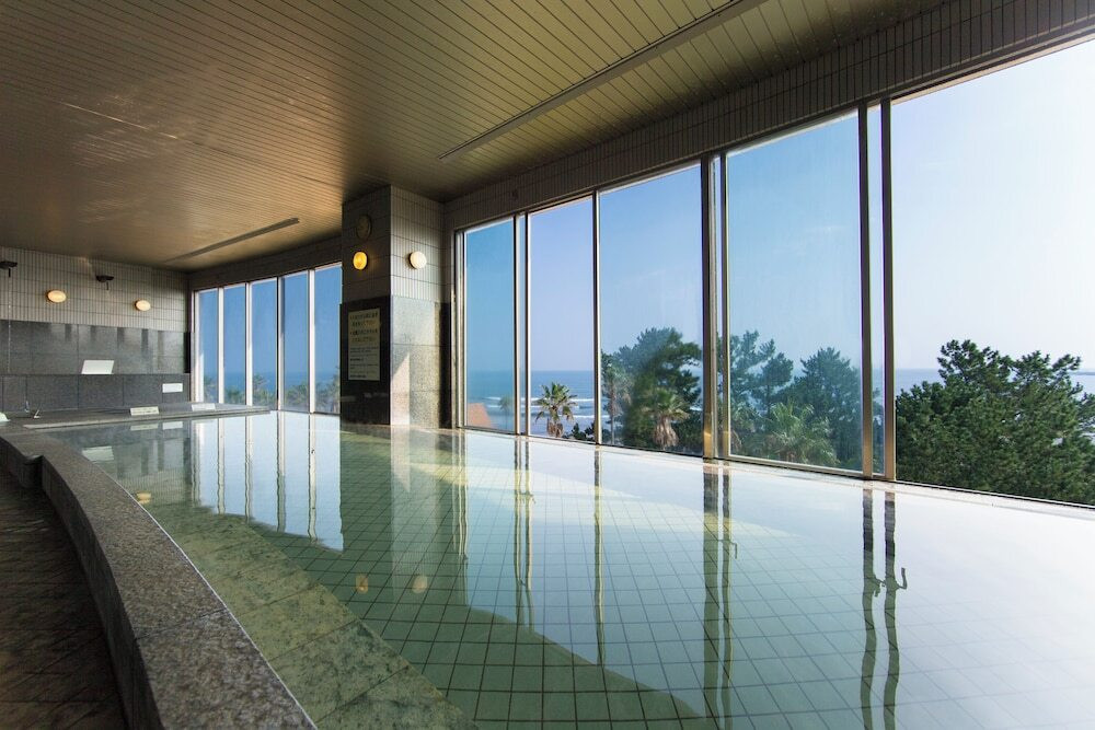 ANA ホリデイ・イン リゾート 宮崎4759582