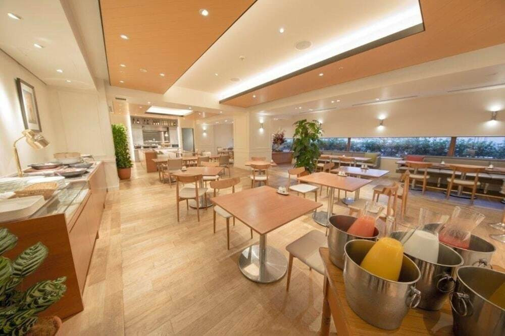 レストラン
