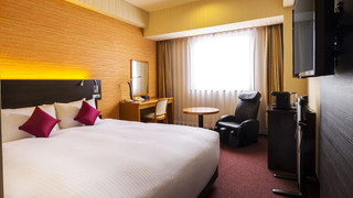 グランド ダブルルーム クイーンベッド 1 台 禁煙