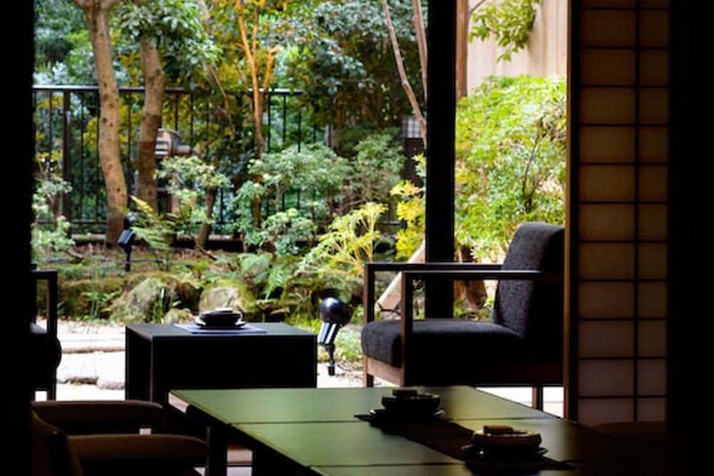 心潤う旅は湯河原の温泉旅館へ3565870