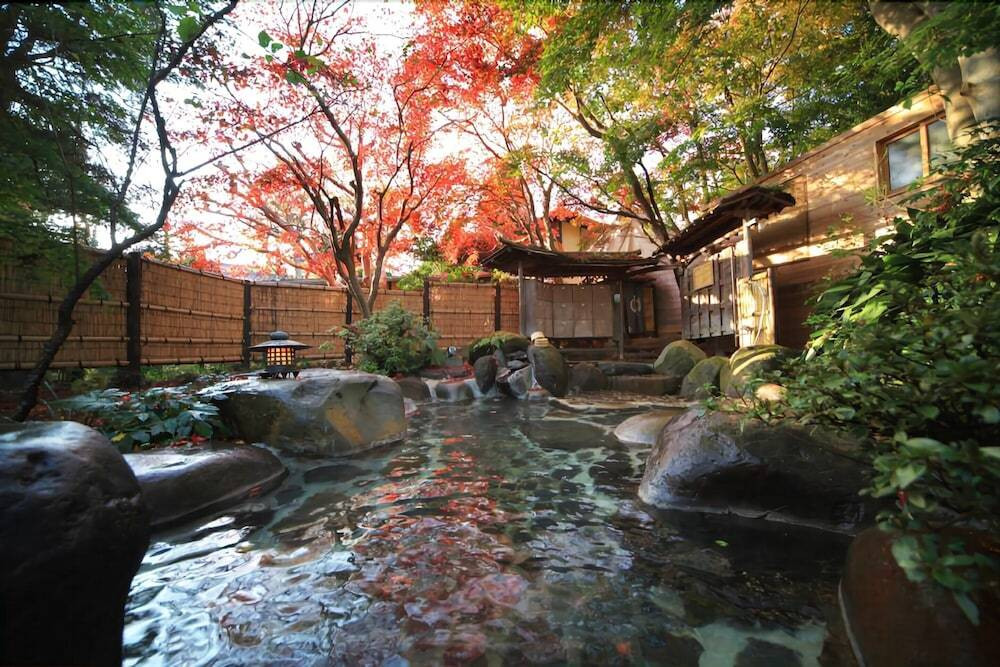 野天風呂 木洩れ日の湯