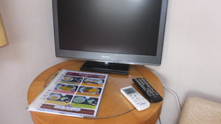 スタンダードダブルルーム　共用バスルーム・トイレ付