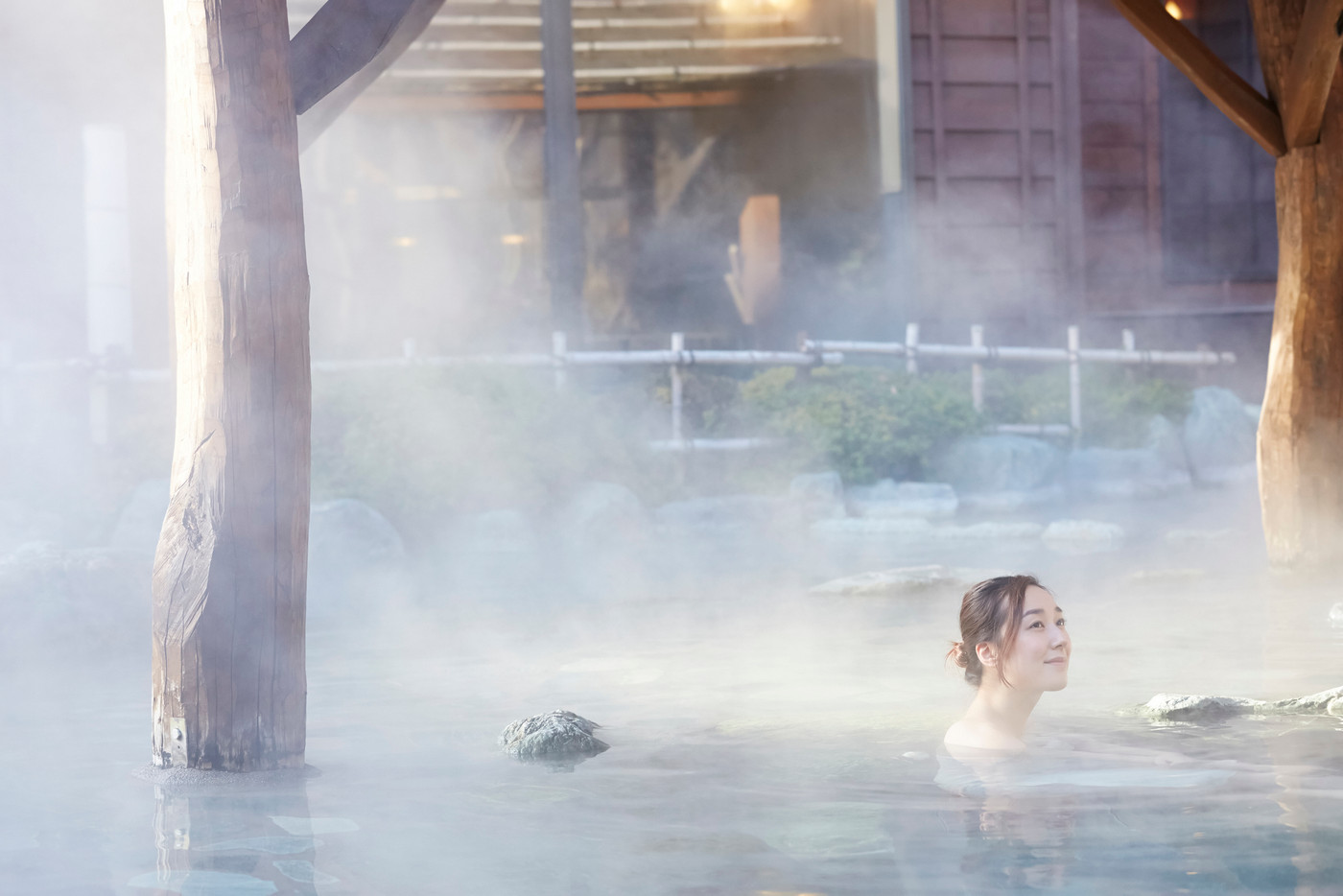 温泉　女性ポートレート